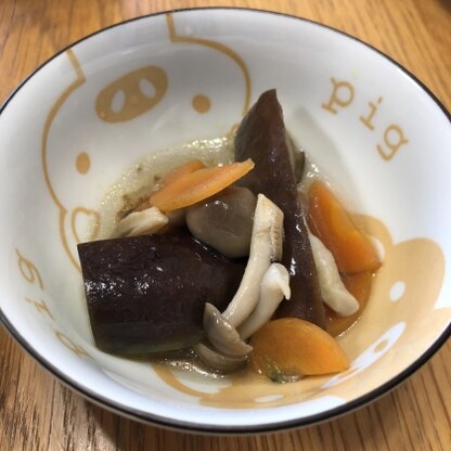 暑くなってきたので、さっぱり食べられるナスの煮浸しを作りましたー。おいしかったです(^^)